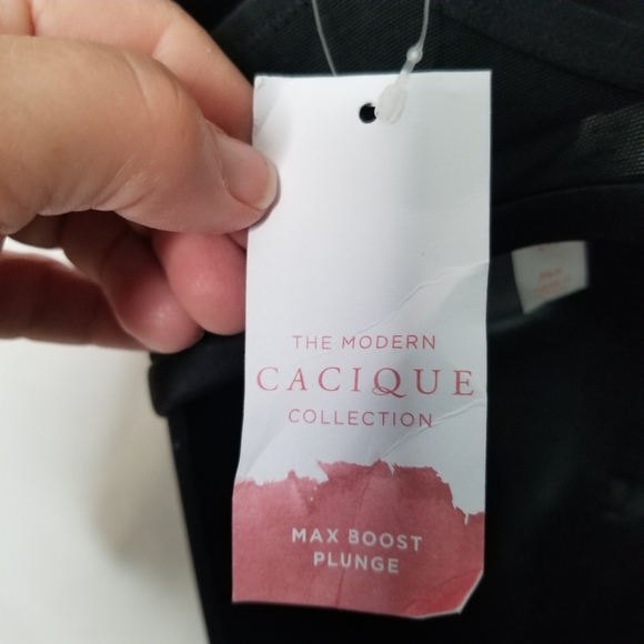 NWT Cacique max boost plunge bra - Picture 4 of 6